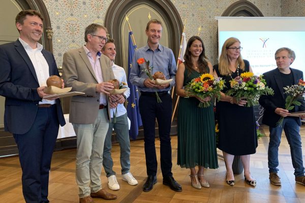 Verleihung des Weimarer Dreieck Preises 2024 im Weimarer Rathaus.

Foto: Maik Schuck, Weimar